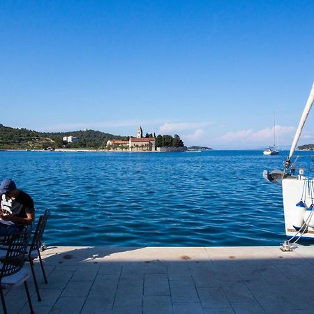 Apartman Kolura Vis Exterior foto